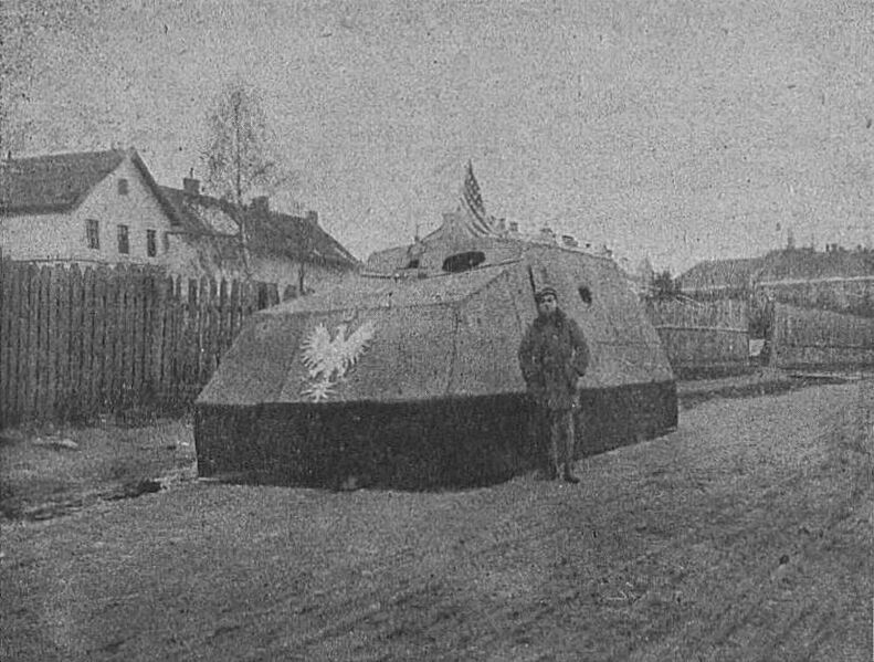 Файл:Polski automobil pancerny z obrony Lwowa 1918-19.jpg