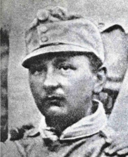 Файл:Jaroslav Hašek 1915.jpg